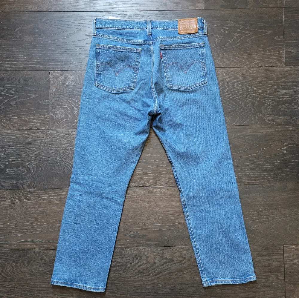 Levi's Wedgie Straight Jeans - Picture 4 of 5